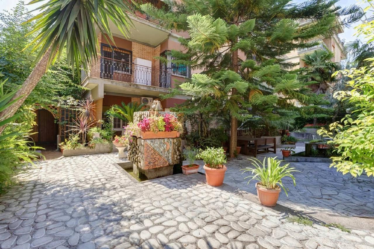 Guest House Il Limone Nascosto ローマ エクステリア 写真
